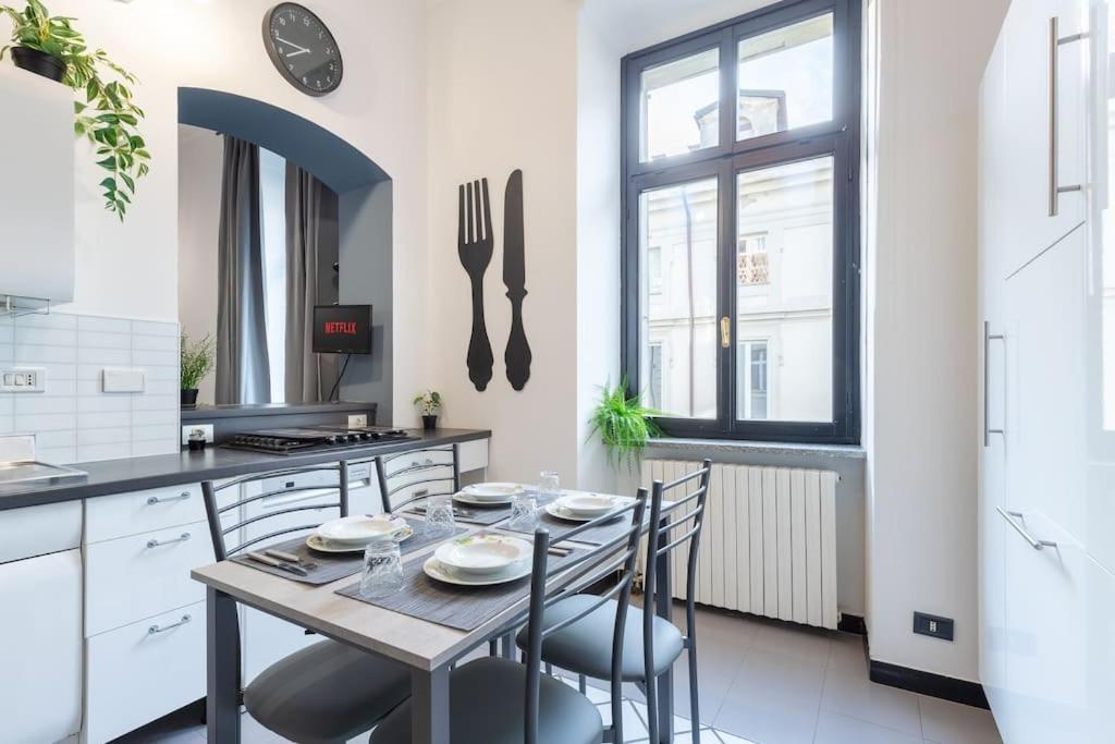 Historical Suite - Pieno Centro - Porta Nuova- Piazza Castello تورينو المظهر الخارجي الصورة