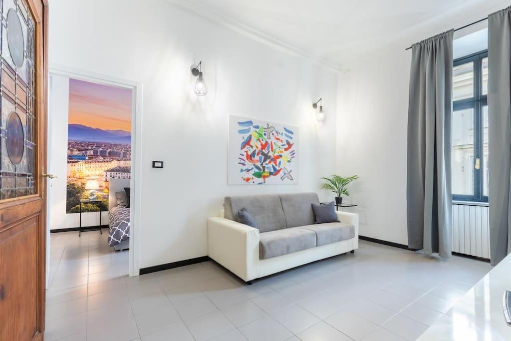 Historical Suite - Pieno Centro - Porta Nuova- Piazza Castello تورينو المظهر الخارجي الصورة