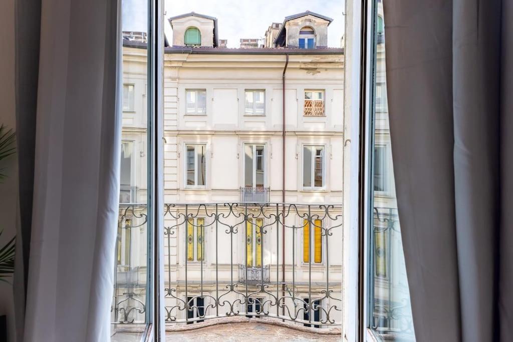 Historical Suite - Pieno Centro - Porta Nuova- Piazza Castello تورينو المظهر الخارجي الصورة